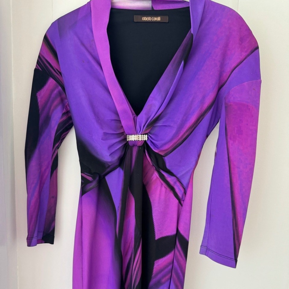 Roberto Cavalli Purple Silk Dress – A Statement of Elegance and Glamour